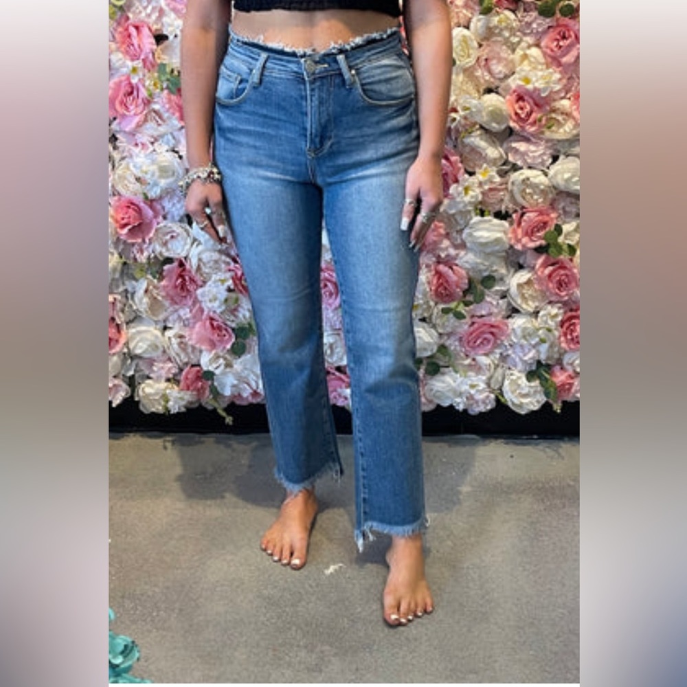 Risen High Waisted Flate Crop Jeans